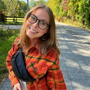 Meet your Posher, Emily